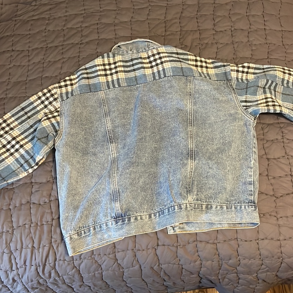 Jean jacket - Picture 3 of 3
